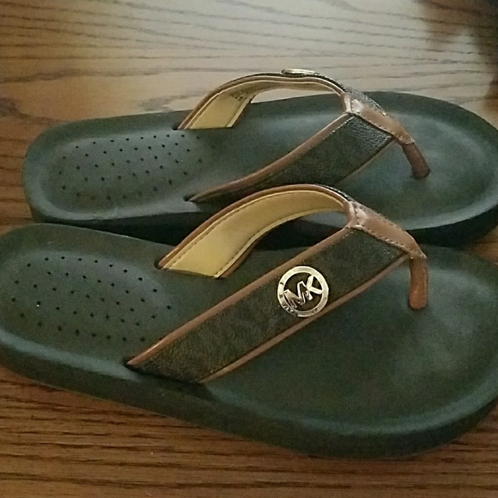 Michael Kors flip flops